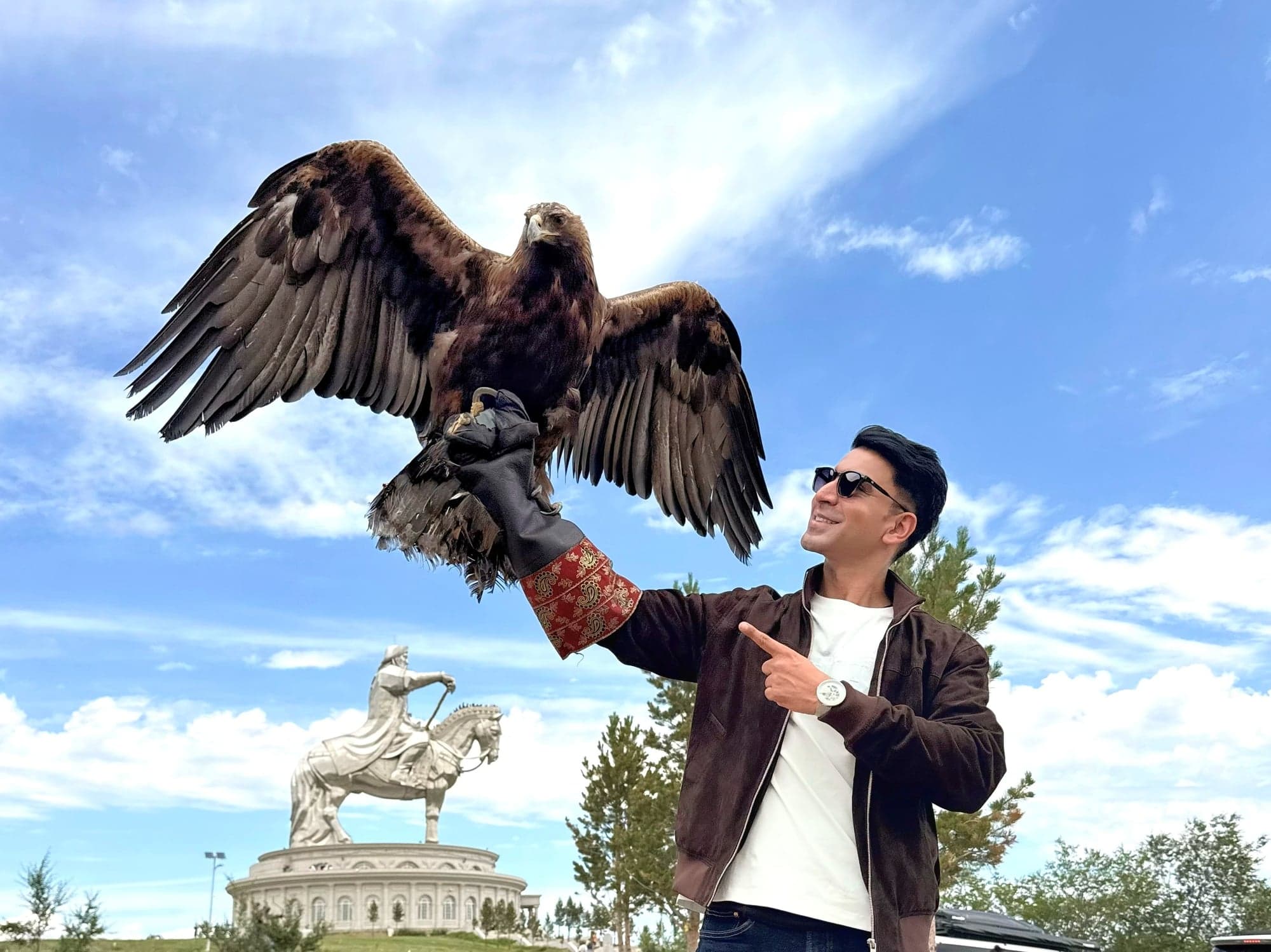 Golden eagle handler