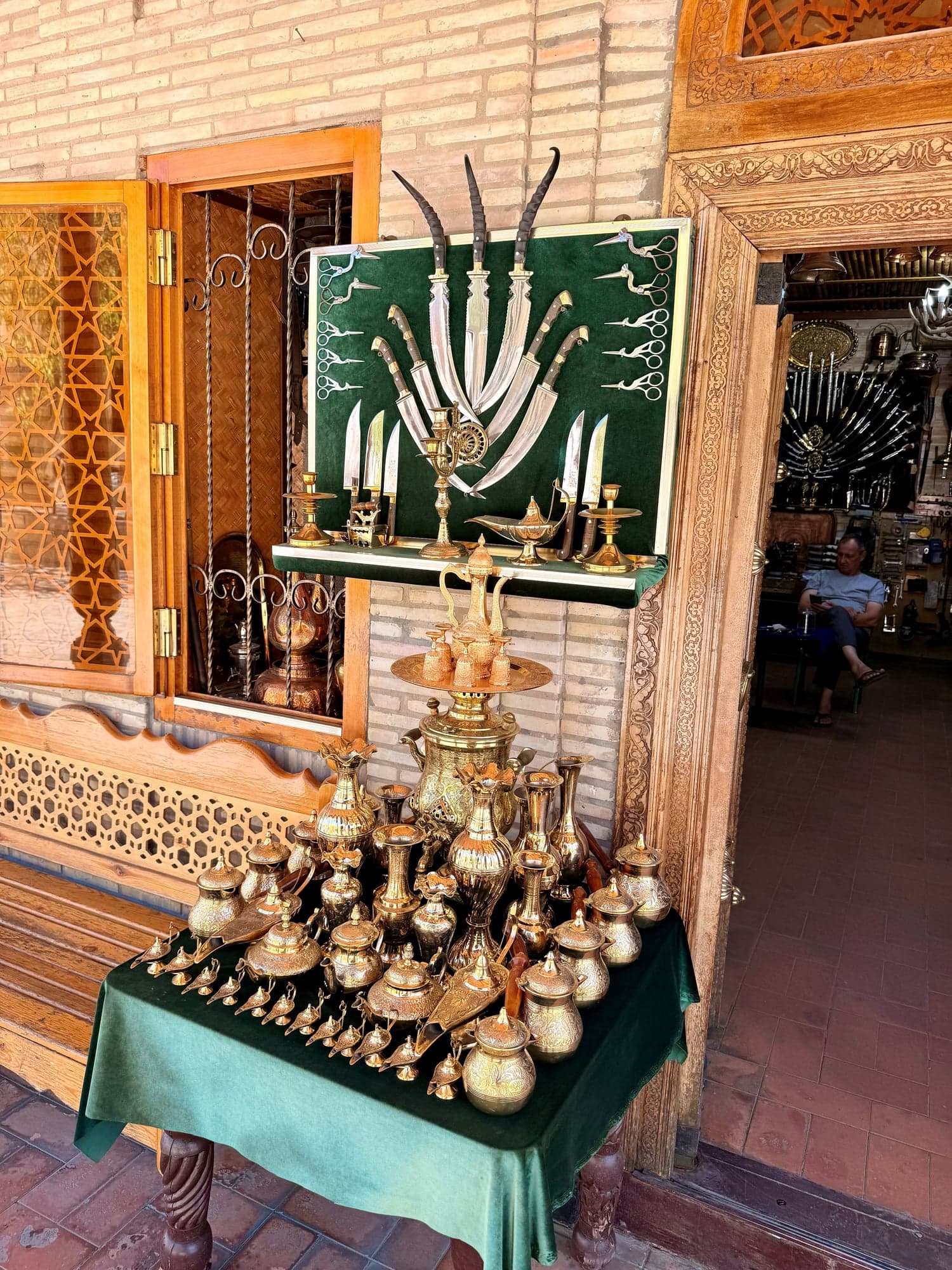 Bukhara souvenir stall
